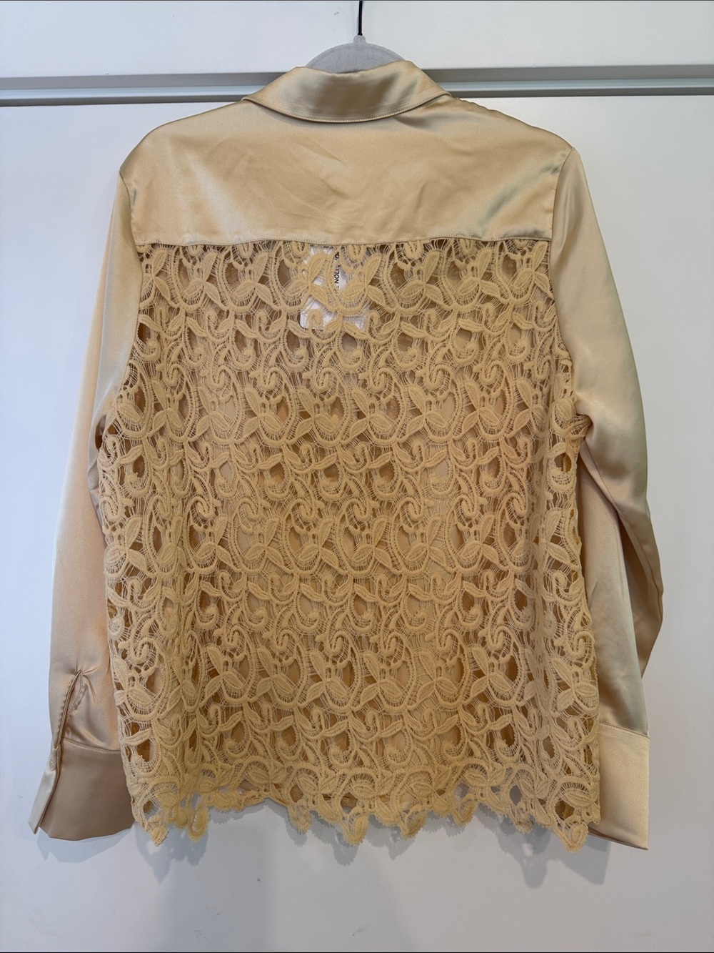 The Noli Shop Amelia Silky Lace Blouse Size M - Picture 3 of 8